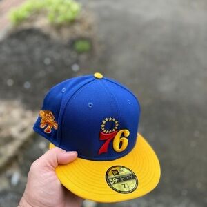 Philadelphia 76ers New Era Side Patch Ben Franklin Dribbling 59FIFTY Fitted Hat